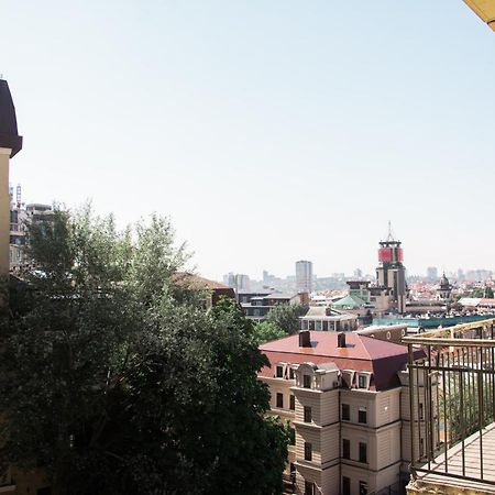 Entire 2-Bedroom Authentic Flat Kyiv Exterior photo
