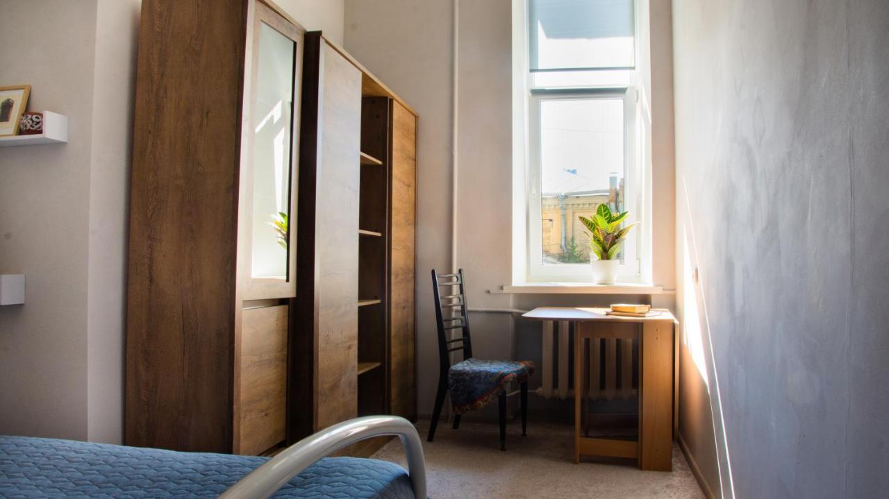 Entire 2-Bedroom Authentic Flat Kyiv Exterior photo