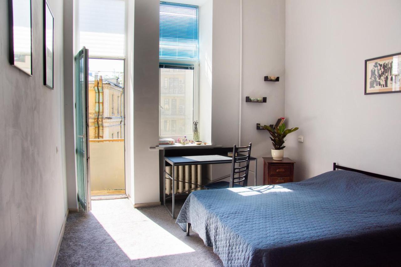 Entire 2-Bedroom Authentic Flat Kyiv Exterior photo